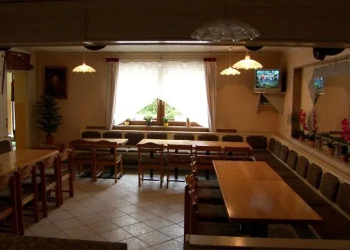 招待所 米兰旅馆 3*